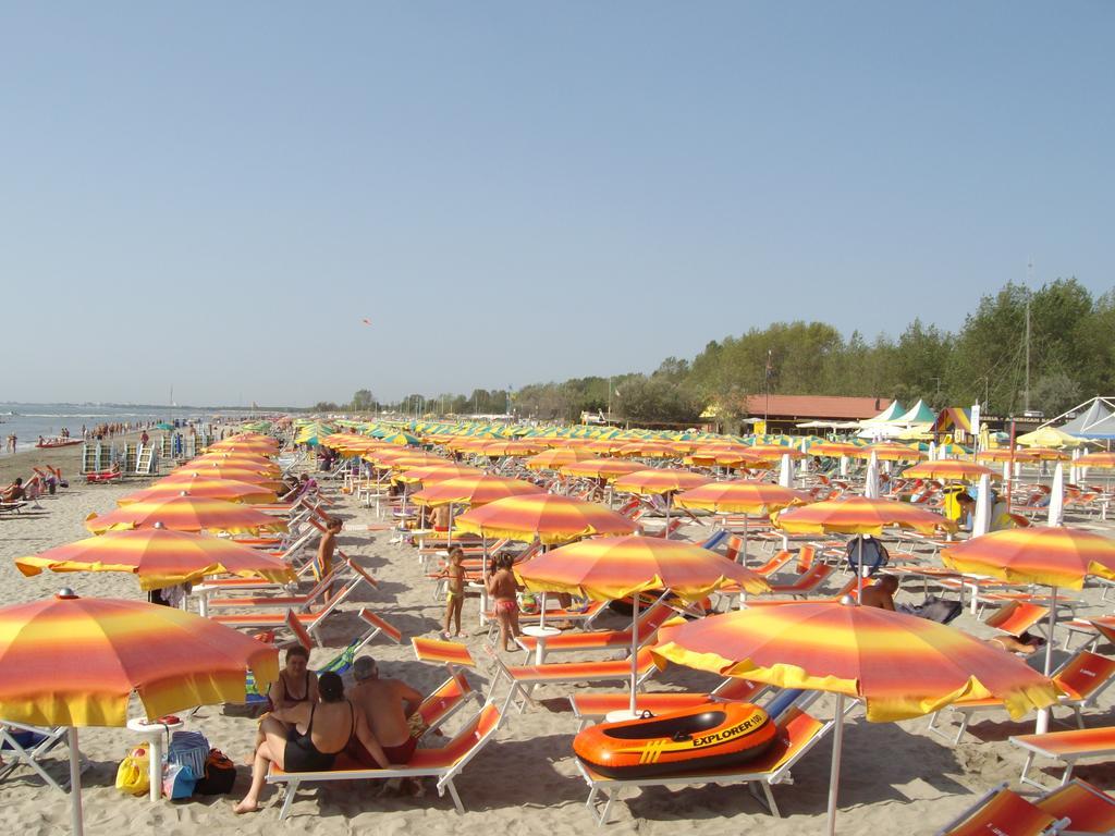 Agenzia Vear - Lido Di Volano Exteriör bild