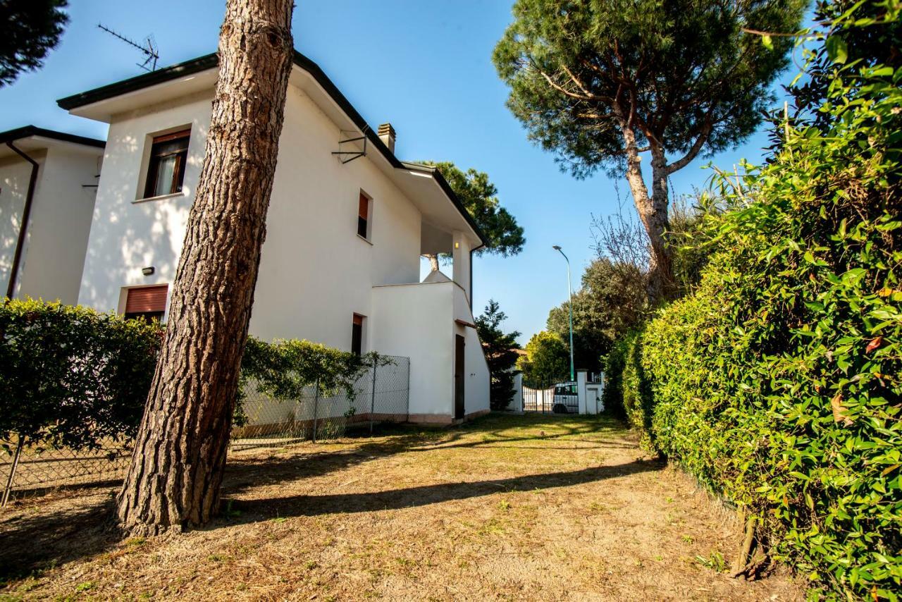 Agenzia Vear - Lido Di Volano Exteriör bild