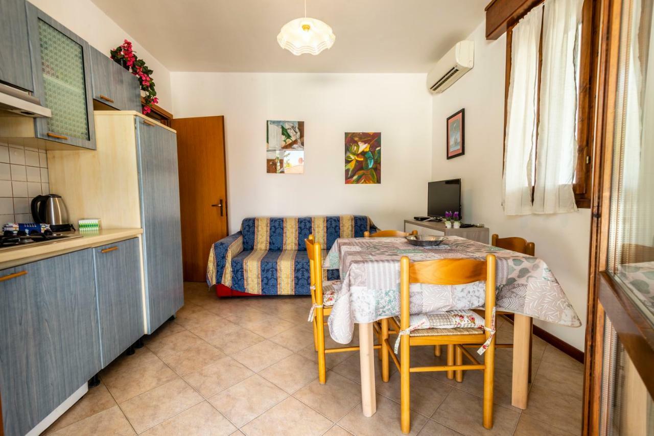 Agenzia Vear - Lido Di Volano Exteriör bild