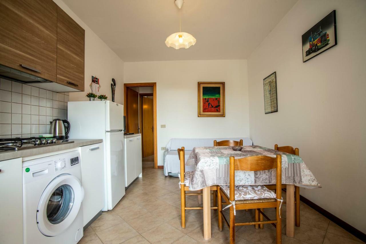 Agenzia Vear - Lido Di Volano Exteriör bild