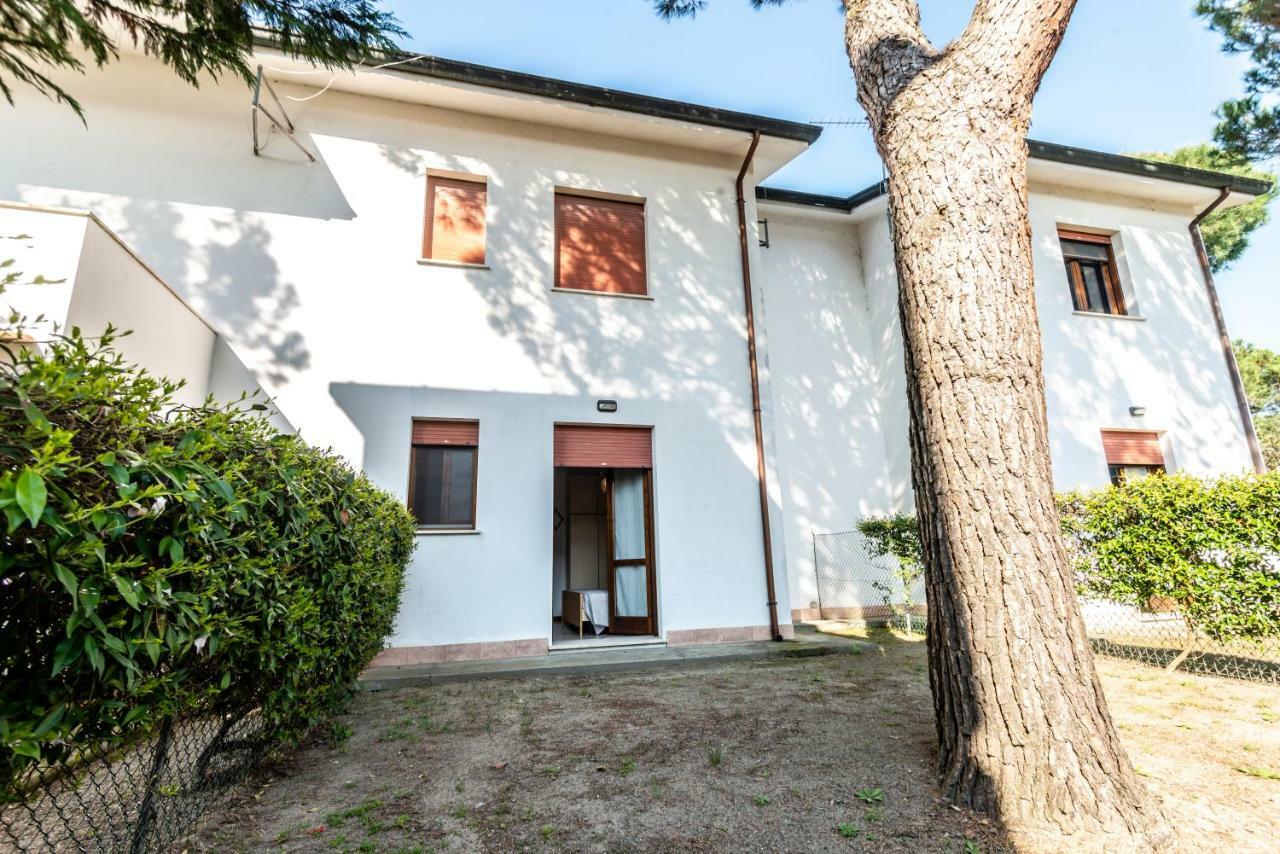 Agenzia Vear - Lido Di Volano Exteriör bild